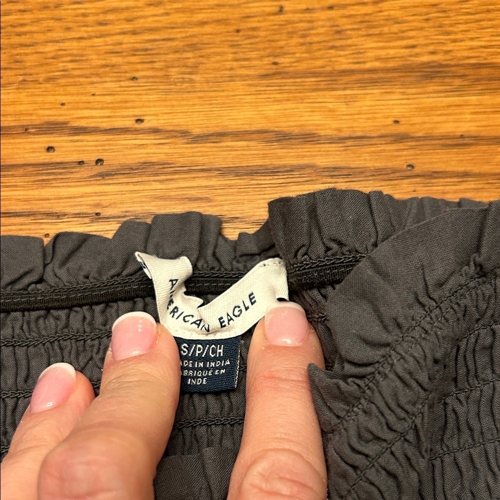 Gray Eyelet Women's Shirt/8 - Picture 2 of 2